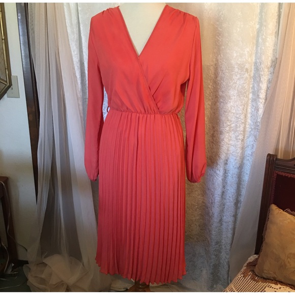 Pretty Garden Dresses & Skirts - Pretty Garden Orange/salmon color V neck pleated dress Medium